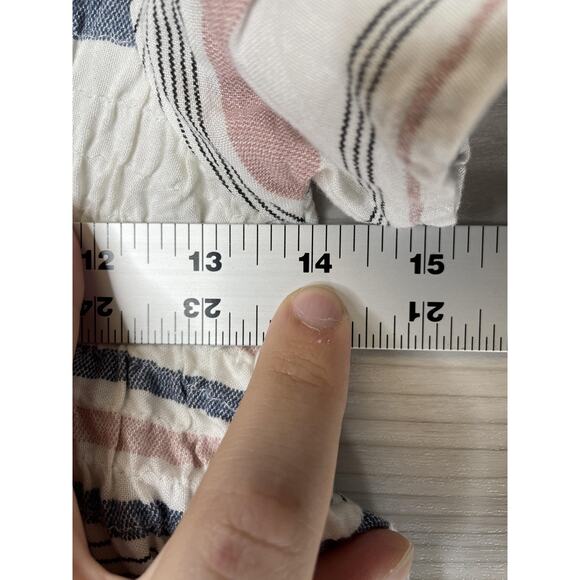 Style Envy Shirt Womens Medium White Blue Striped Smocked Crop Top Off Shoulder - Picture 5 of 9